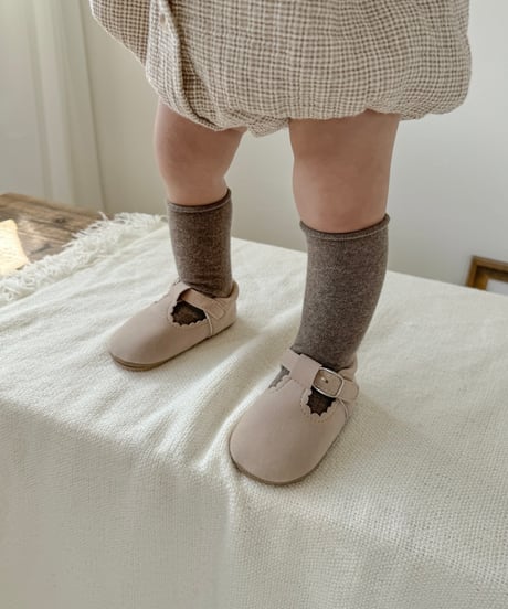 即納nuance brown roll socks set