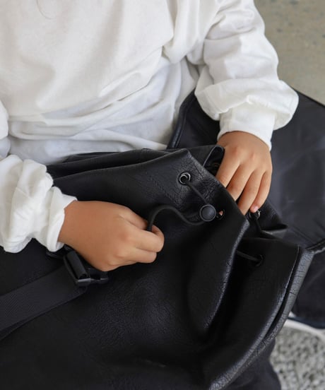 即納faux leather ruck sack