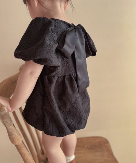 一部即納bebe nine Shine ribbon suit