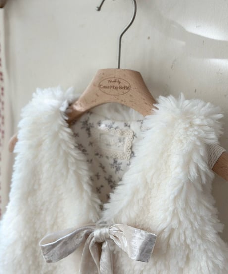 即納monbebe reversible boa vest