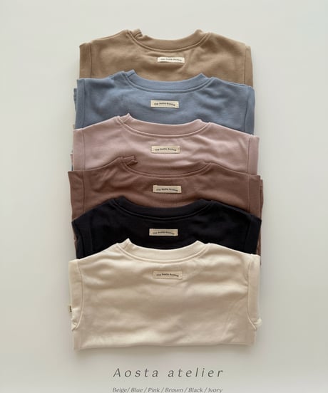 即納aosta Essential tee