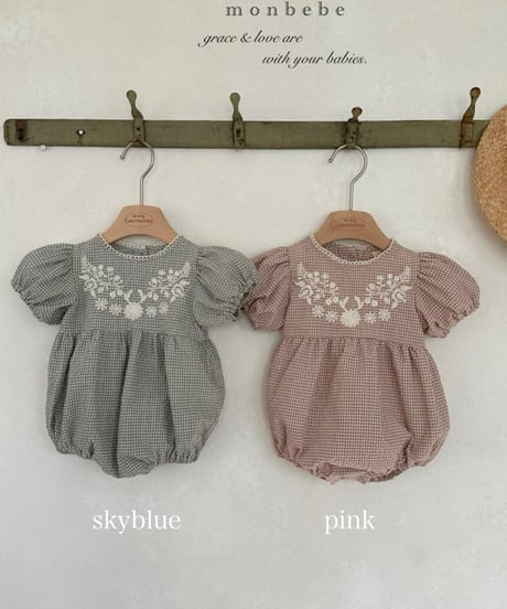 メーカー完売在庫限りmonbebe Hannah Embroidery Suit