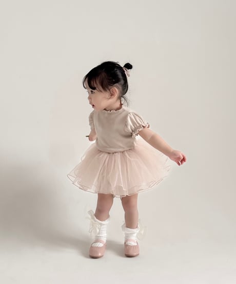 即納 mellow puff sleeve tulle rompers
