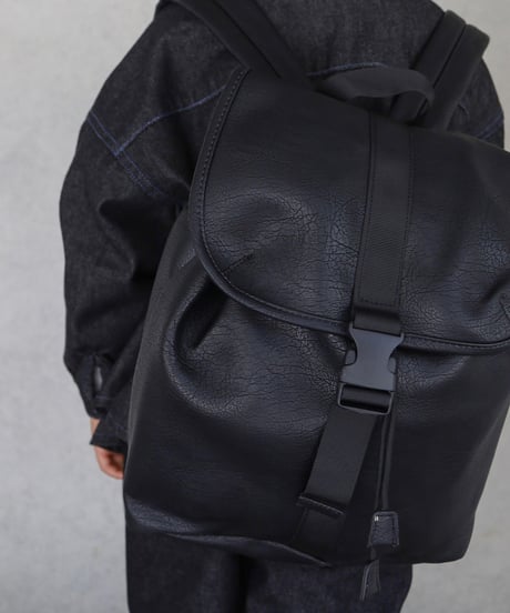 即納faux leather ruck sack