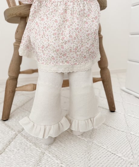 即納 Laura frill pants
