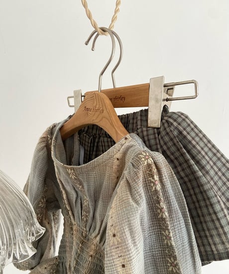 即納Anne shirley Hayes smoke blouse