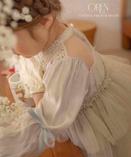 即納Elizabeth Sha Suit