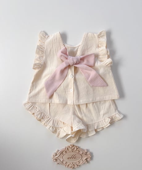 即納 bebe nine Romantic ribbon ruffle set