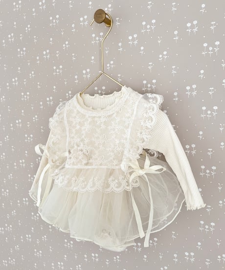 即納Lace ruffle vest