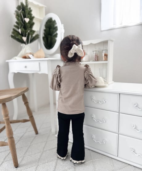 即納 Lace hem ribbed flared leggings