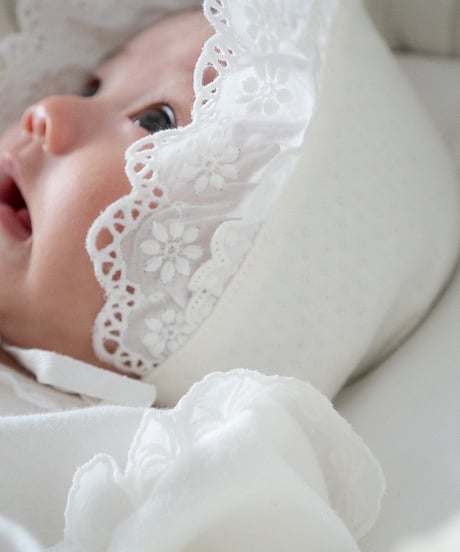 即納monbebe plain middle fly bonnet