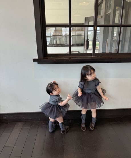 即納 mellow puff sleeve tulle rompers