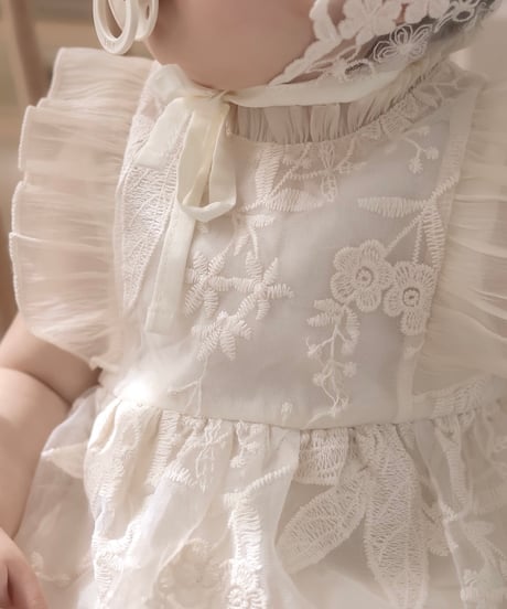 即納Embroidered Lace Rompers