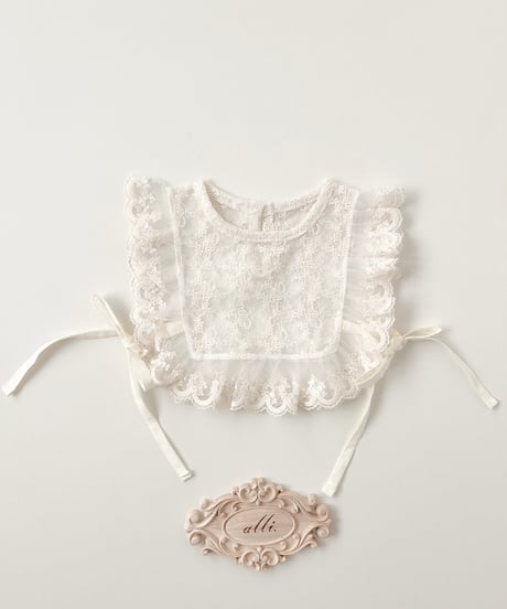 即納Lace ruffle vest