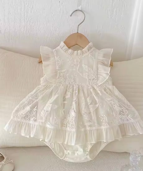 即納Embroidered Lace Rompers