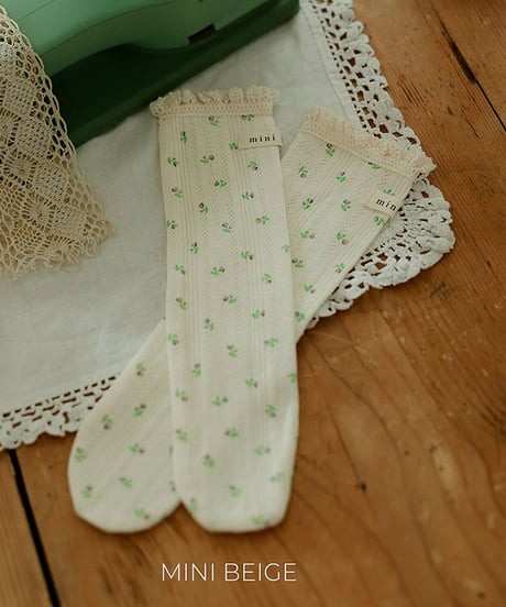 即納mini beige lace socks