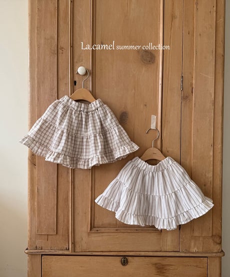 即納la camel latte skirt