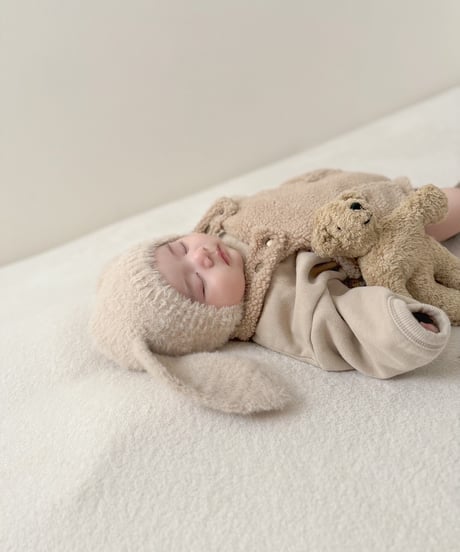 即納　baby rabbit  bonnet