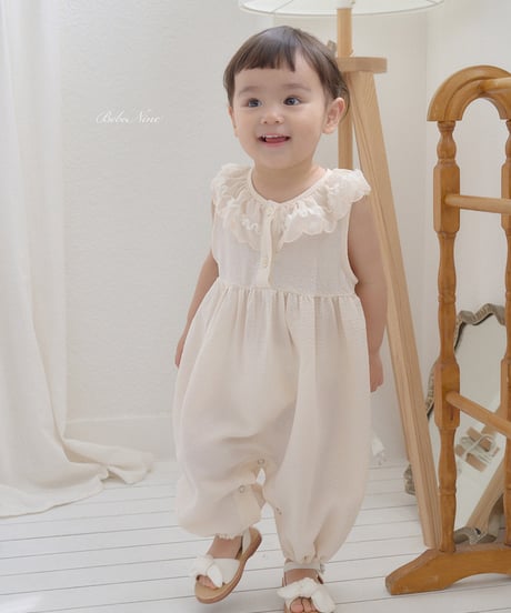 即納 bebe nine Nuamelo suit