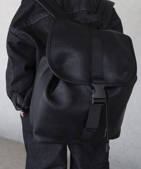 即納faux leather ruck sack