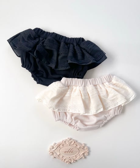 即納bebe nine Petit Kang Kang Bloomer