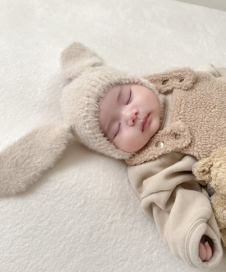 即納　baby rabbit  bonnet