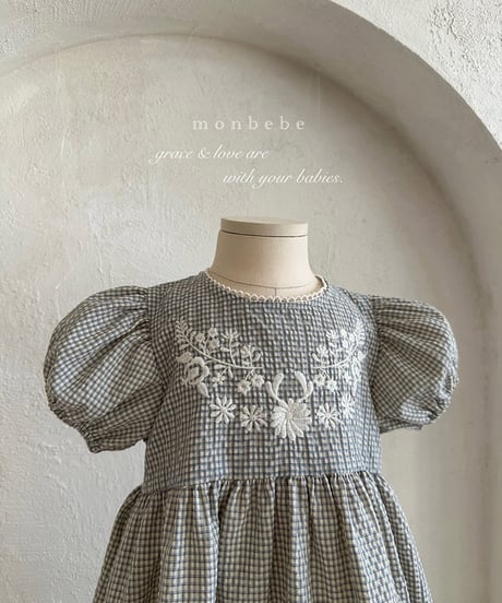 メーカー完売在庫限りmonbebe Hannah Embroidery One Piece