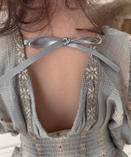 即納Anne shirley Hayes smoke blouse