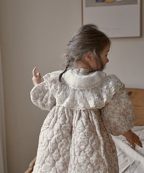 即納boa lace cape
