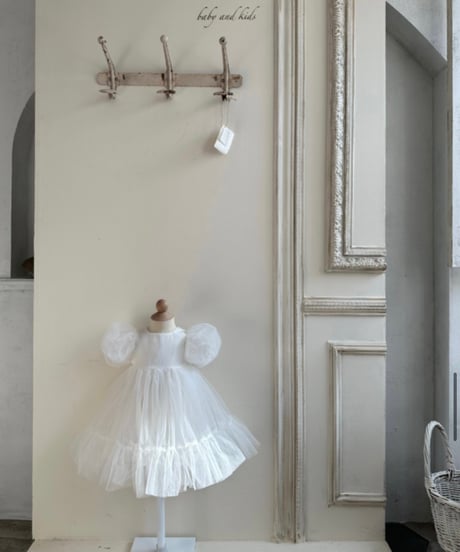 即納monbebe puff sleeve tulle dress