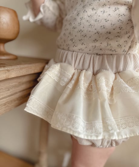 即納bebe nine Petit Kang Kang Bloomer