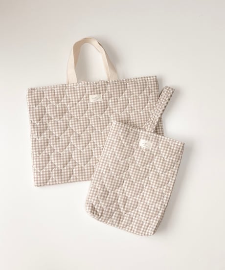 即納Heart quilting shoes bag