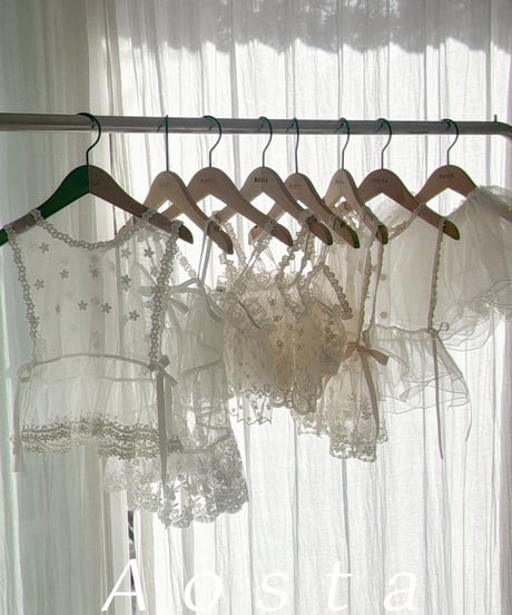 即納aosta lace vest