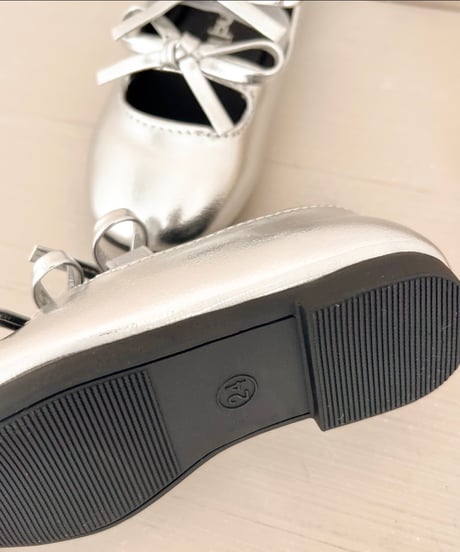 一部即納 metallic ribbon shoes