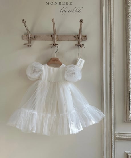即納monbebe puff sleeve tulle dress