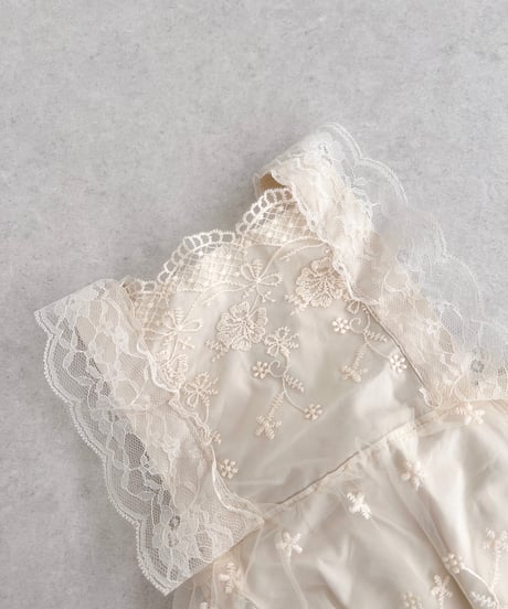 即納lace apron rompers