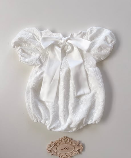 一部即納bebe nine Shine ribbon suit