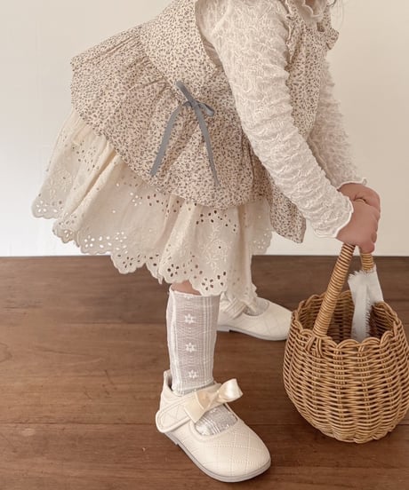 即納 Flower frill cape
