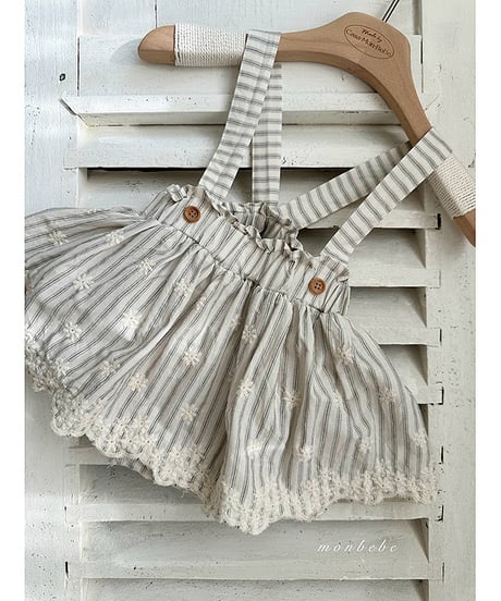 即納 monbebe Embroidery suspenders st bloomer