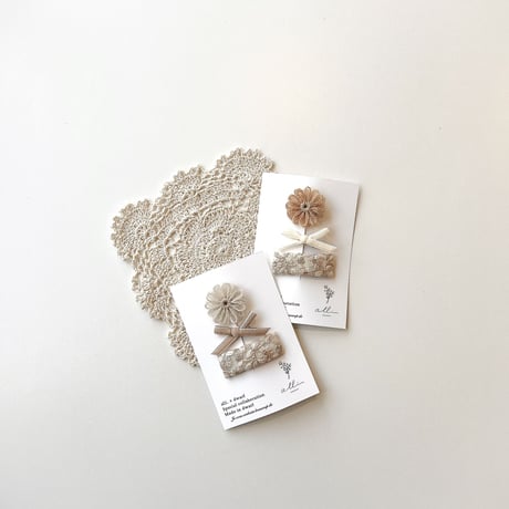 即納loop flower pin set