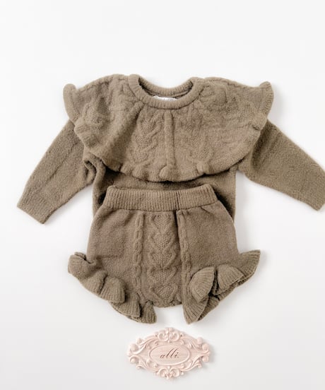 即納  frill knit set up