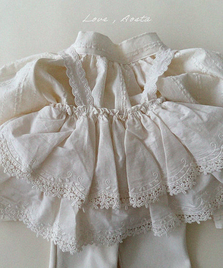 即納 aosta Lace Tiered Blouse