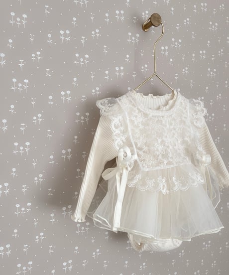 即納Lace ruffle vest