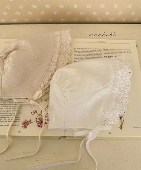 即納monbebe plain middle fly bonnet
