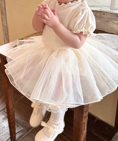即納 mellow puff sleeve tulle rompers