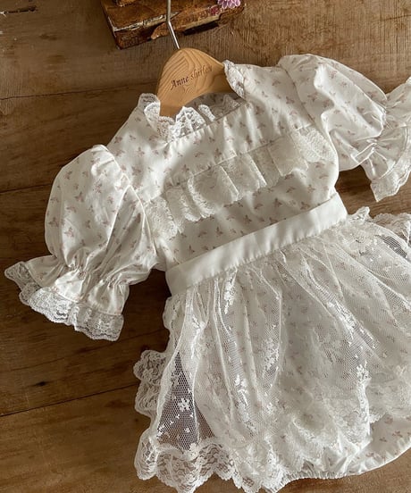 即納Anne shirley Rodin suit