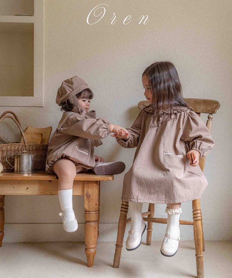 おまとめ専用　美品✨レリアン　オレンジとグリーンワンピース2枚 おまとめ専用 美品✨レリアン オレンジとグリーンワンピース2枚