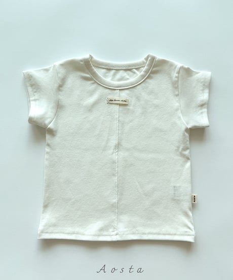 即納aosta necessary tee