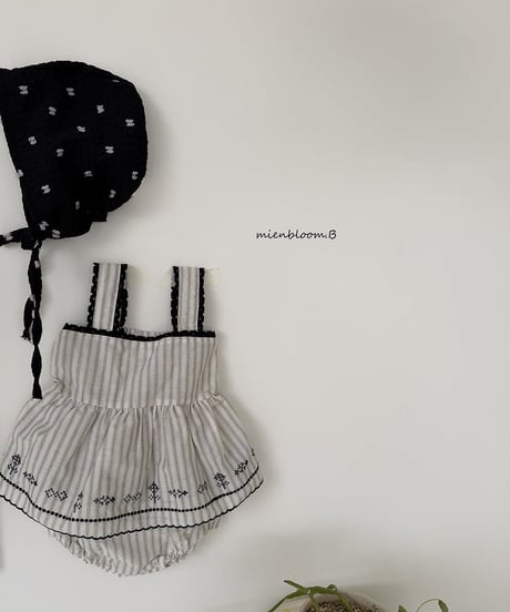 即納 Lauren Bloomer