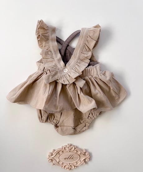 即納 bebe nine Rael frill set